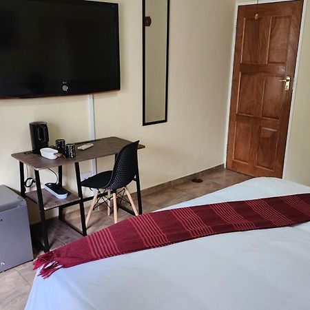 Sable Inn B&B Modimolle Bagian luar foto