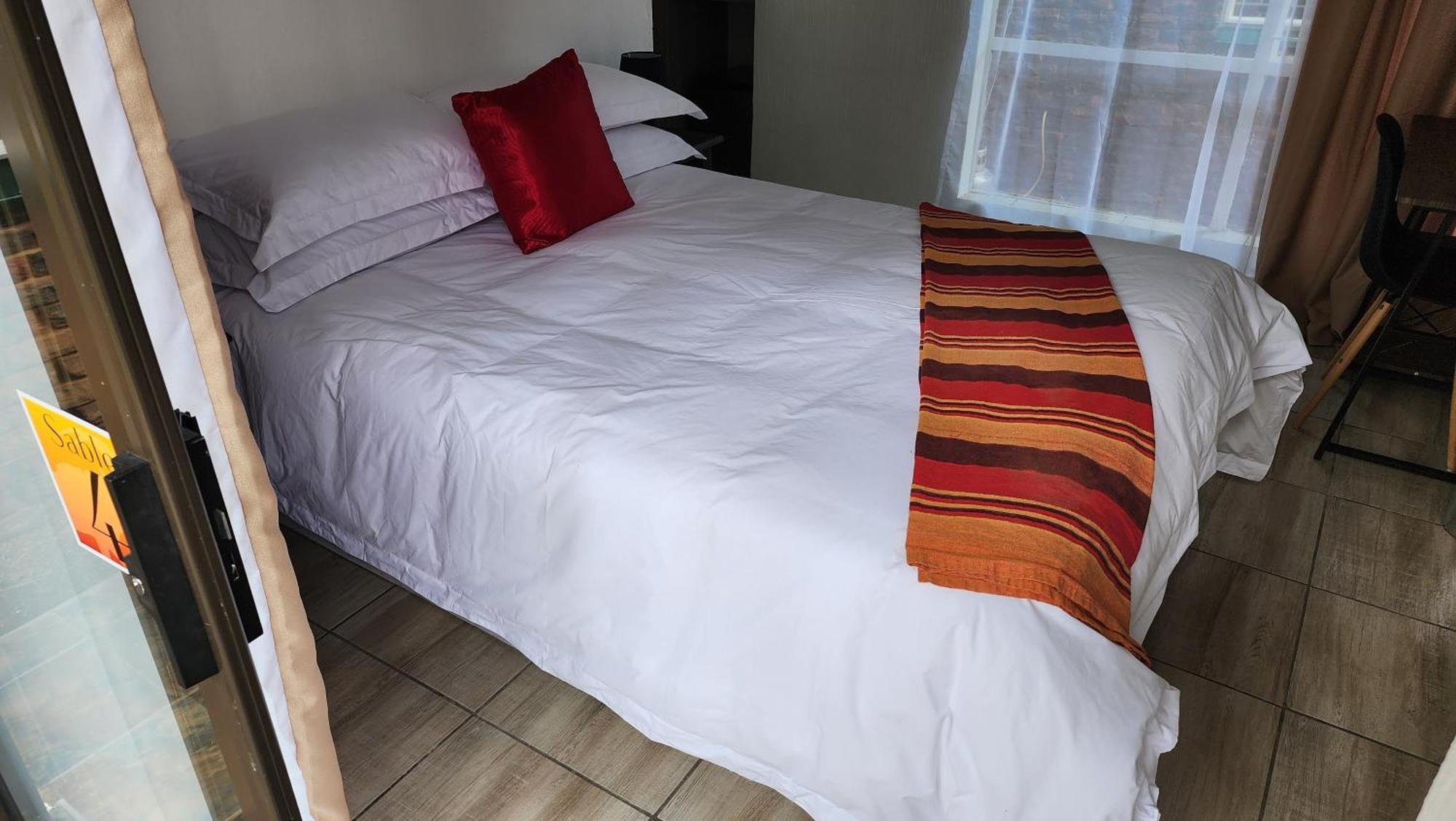 Sable Inn B&B Modimolle Bagian luar foto